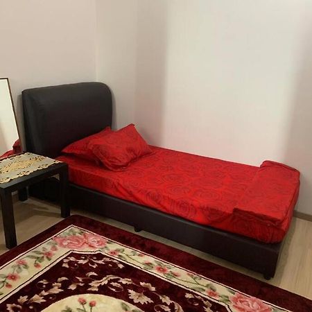 Homestay Shah Alam Exterior photo